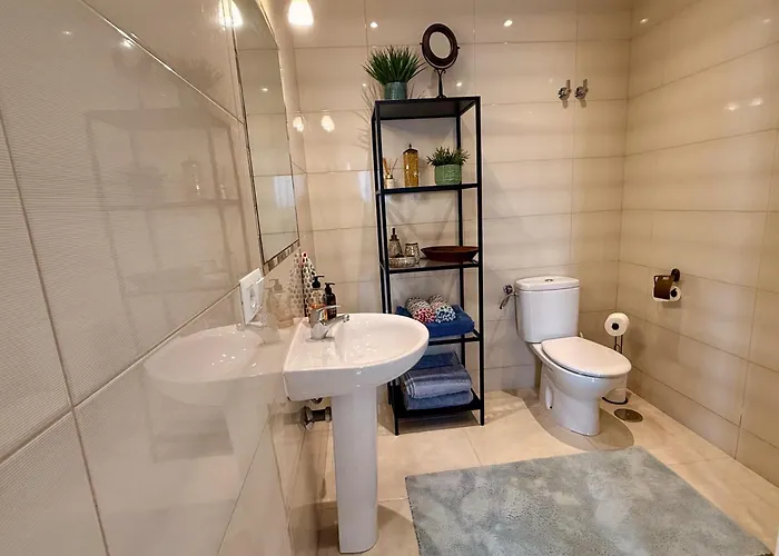 Charming In Burriana With Private Pool! Apartament Nerja