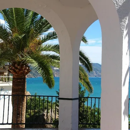 Charming In Burriana With Private Pool! Nerja