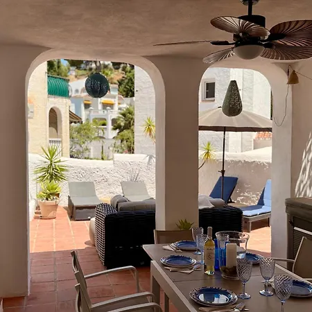 Charming In Burriana With Private Pool! Apartment