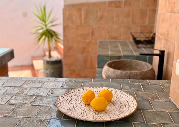 Charming In Burriana With Private Pool! Apartment